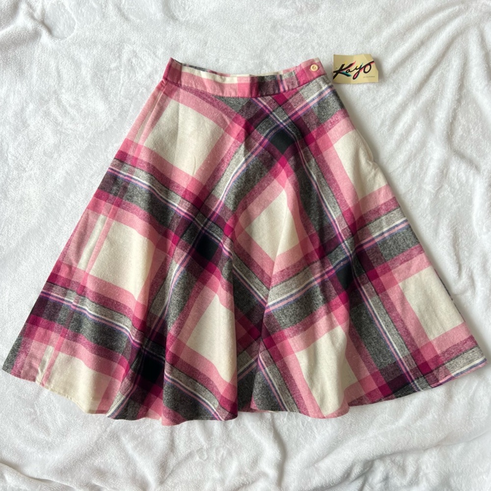 NWT Vintage 80s Kayo Plaid
Wool Skirt Junior Sizing 11/12 USA Preppy Costume